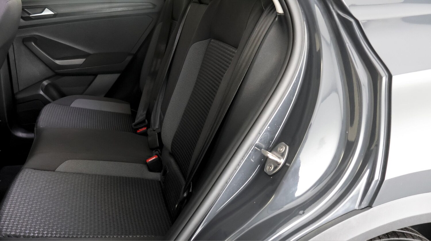 Used Volkswagen T-Roc for sale - 78012459: Photo 16