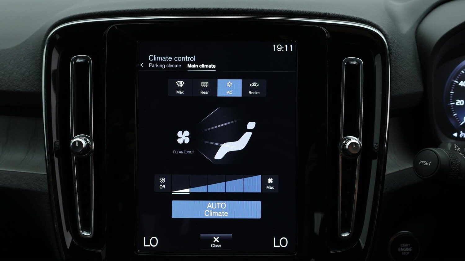 Used Volvo XC40 2021 for sale - 76013225: Photo 13