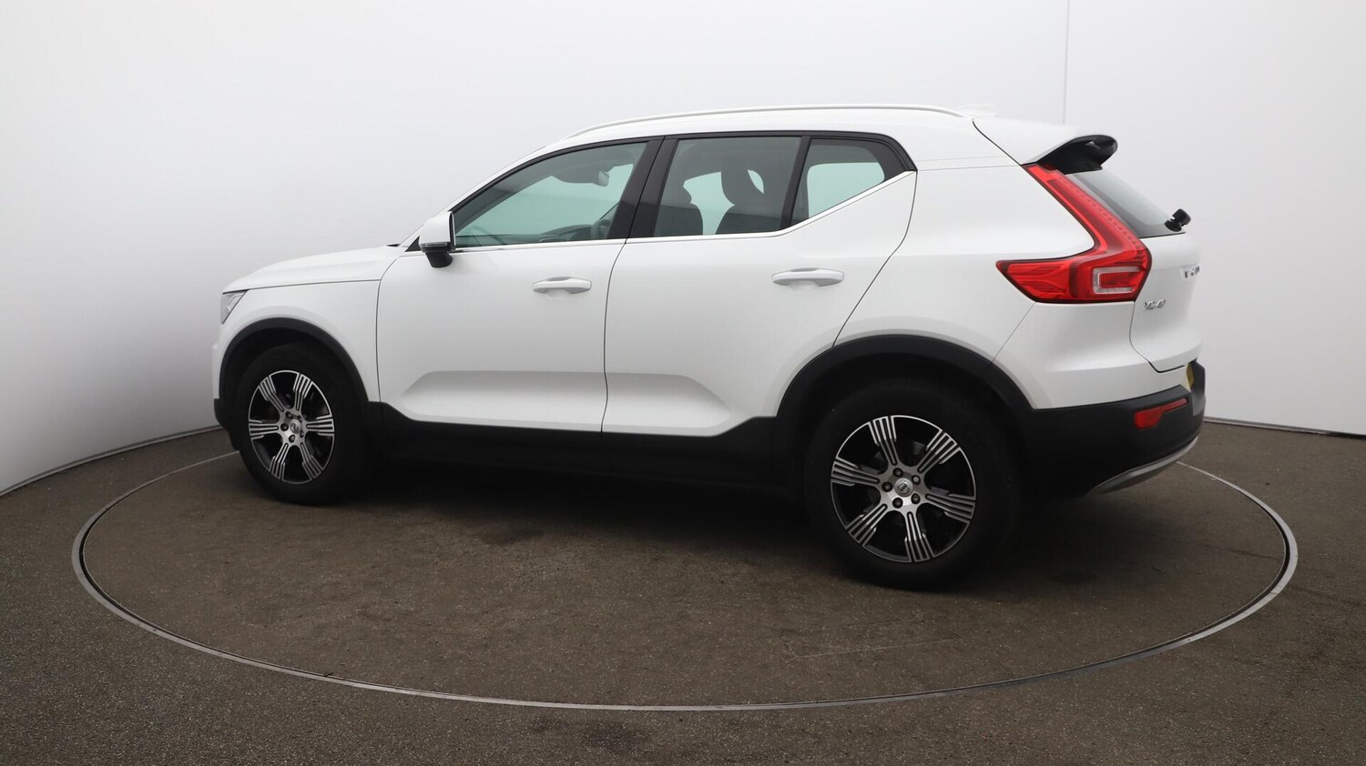 Used Volvo XC40 2021 for sale - 76013225: Photo 46