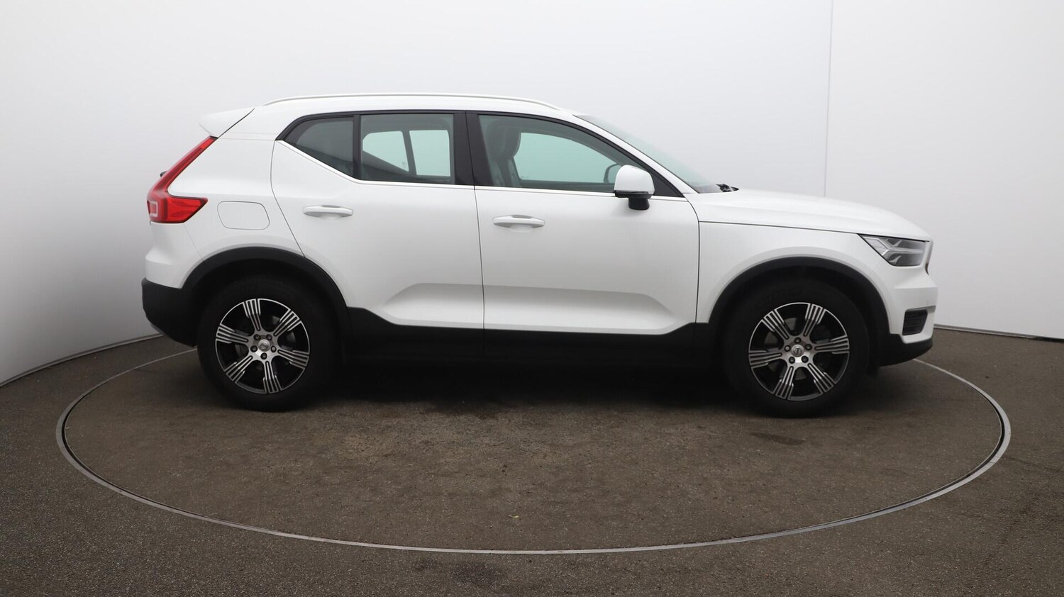Used Volvo XC40 2021 for sale - 76013225: Photo 48