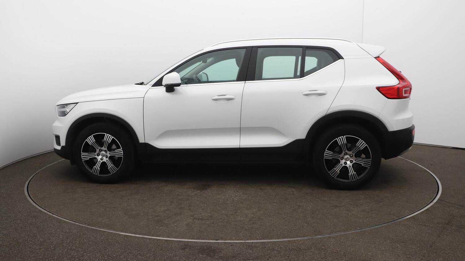 Used Volvo XC40 2021 for sale - 76013225: Photo 63