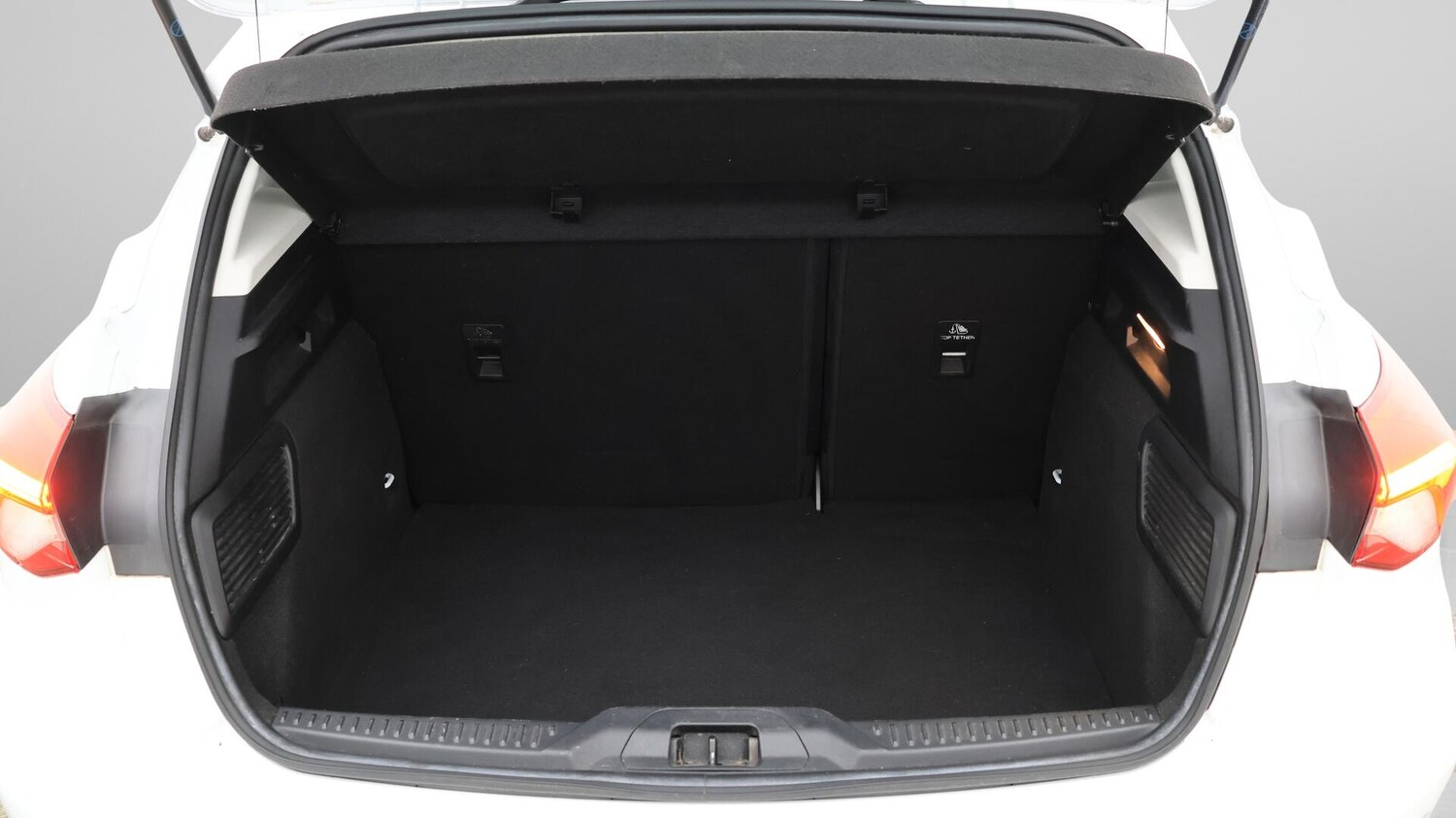 Used Ford Focus 2019 for sale - 76085440: Photo 18