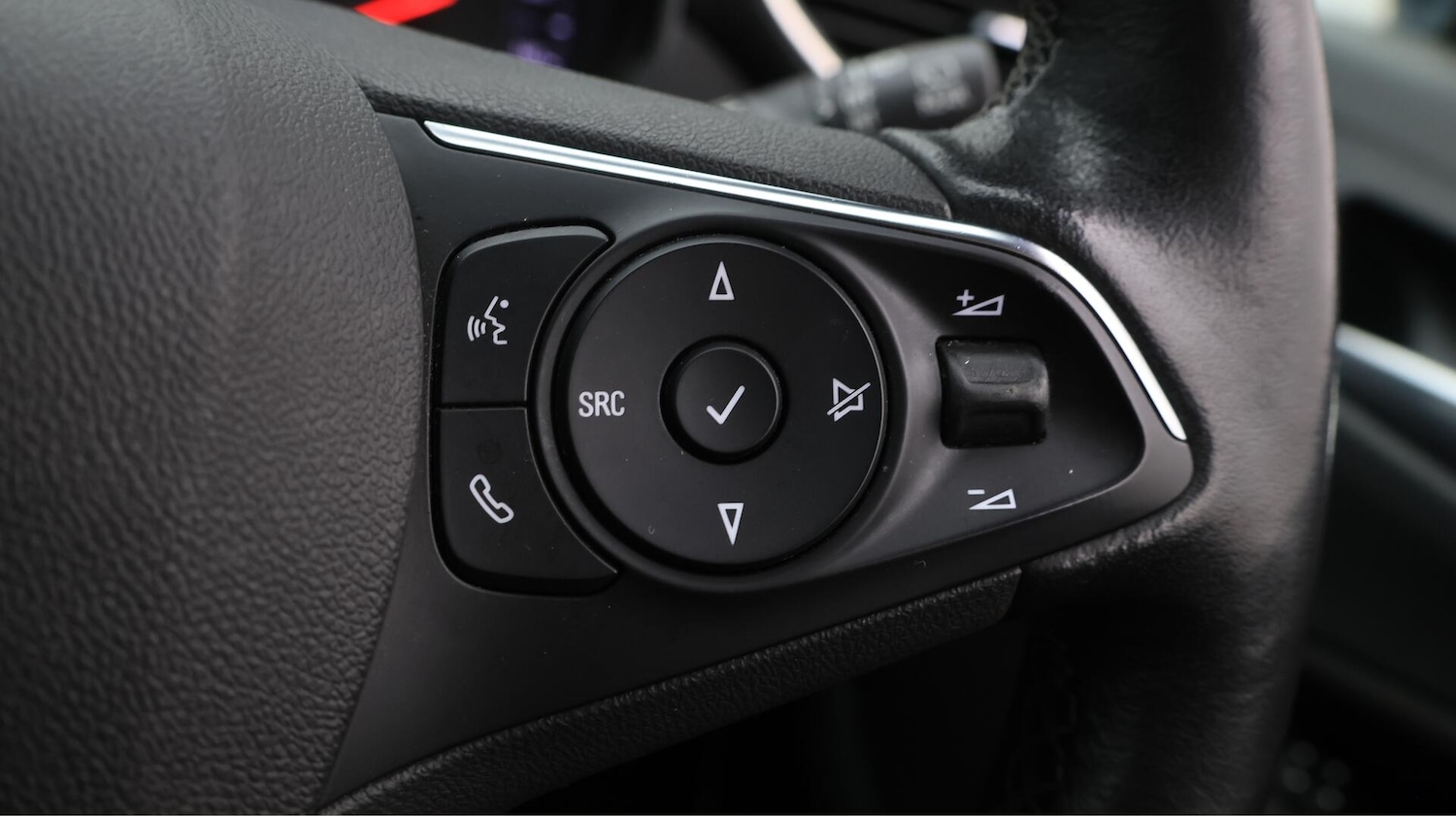 Used Vauxhall Crossland for sale - 76432670: Photo 24