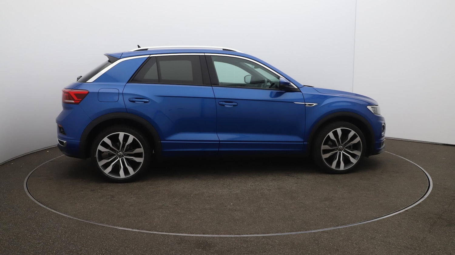Used Volkswagen T-Roc 2021 for sale - 76153125: Photo 51