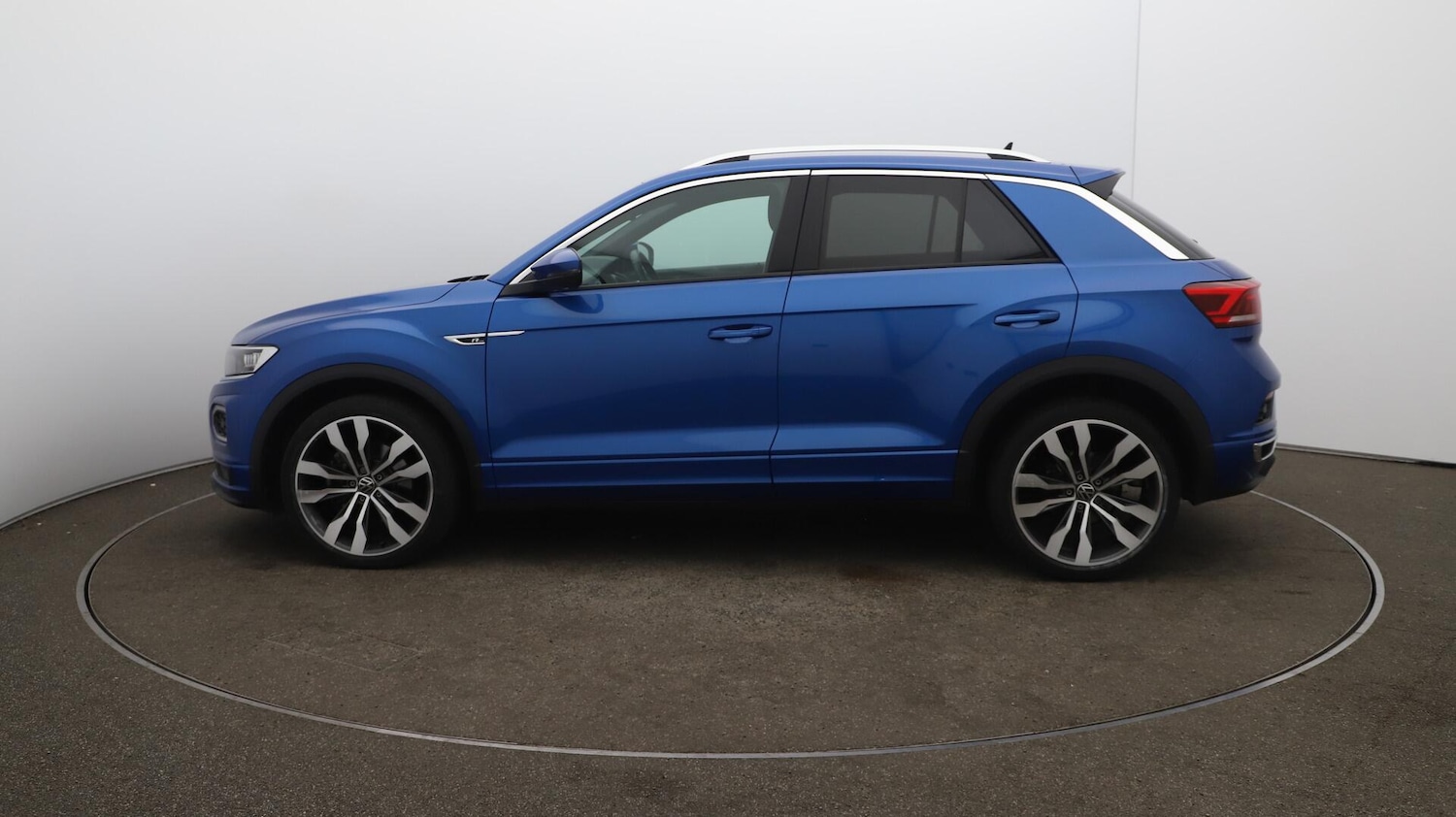 Used Volkswagen T-Roc 2021 for sale - 76153125: Photo 65