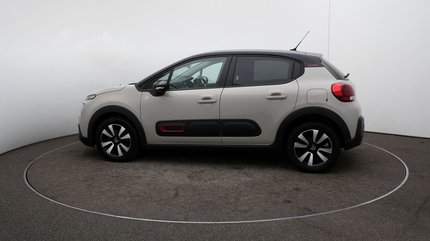 Used Citroen C3 for sale - 76811796: Photo 50
