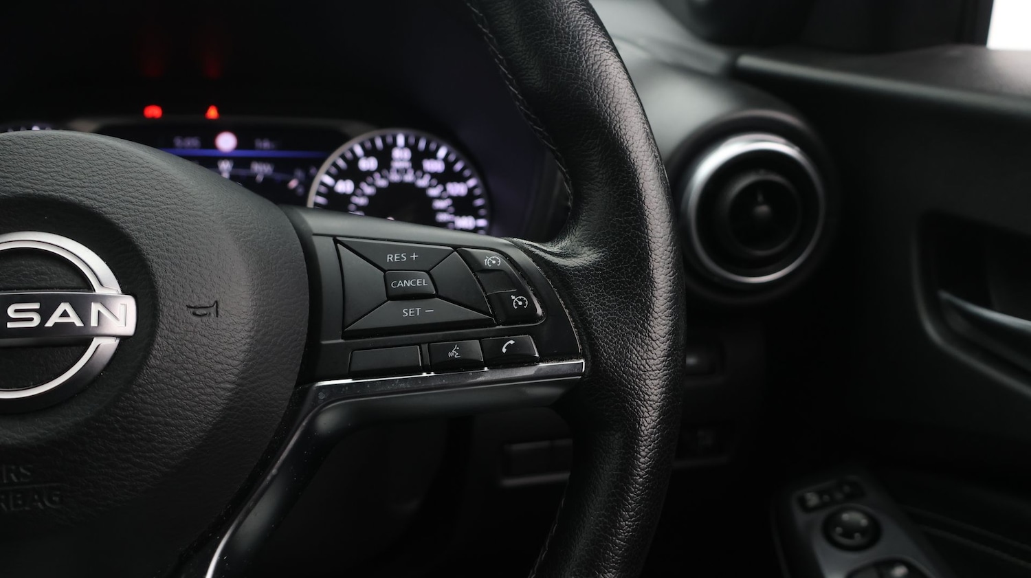 Used Nissan Juke 2022 for sale - 77618574: Photo 25