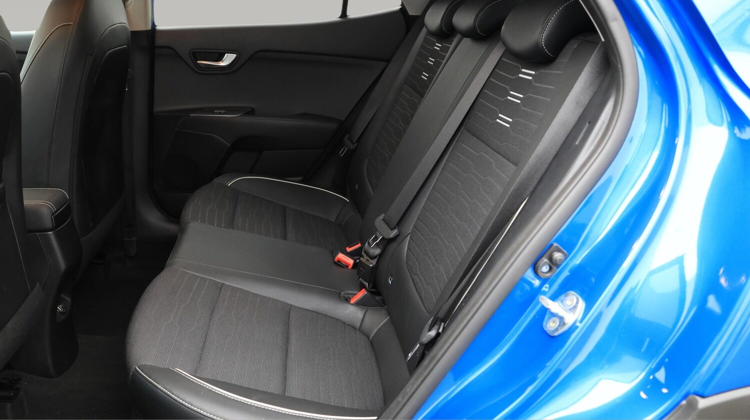 Used Kia Stonic 2022 for sale - 76408949: Photo 17