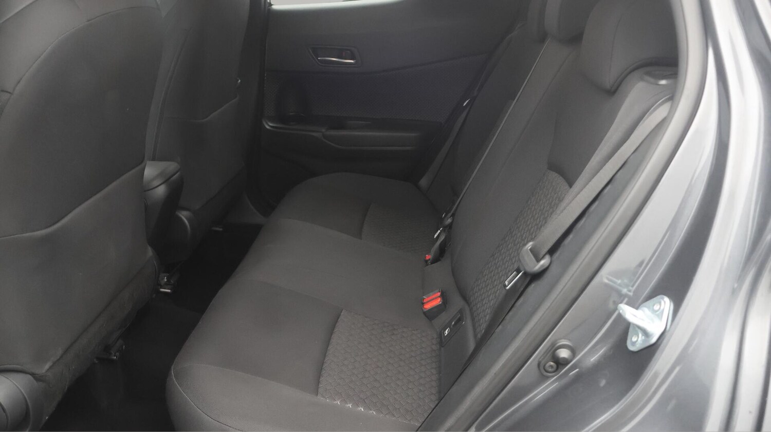 Used Toyota C-HR 2022 for sale - 76246826: Photo 17