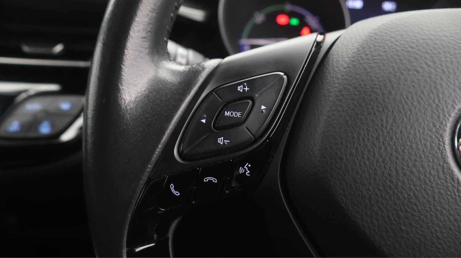 Used Toyota C-HR 2022 for sale - 76246826: Photo 24