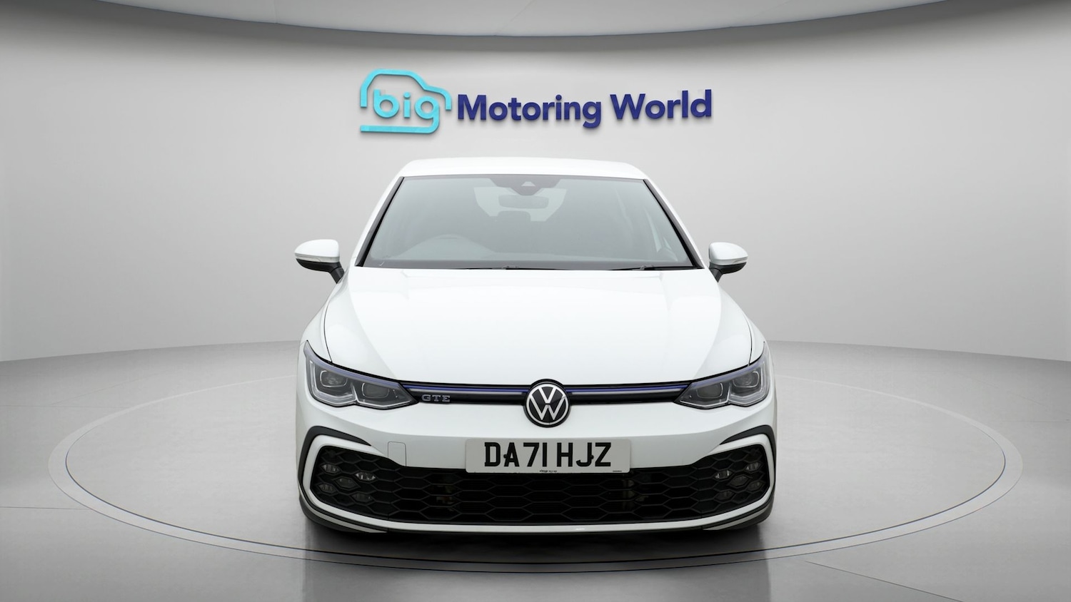 Used Volkswagen Golf 2021 for sale - 77342854: Photo 2
