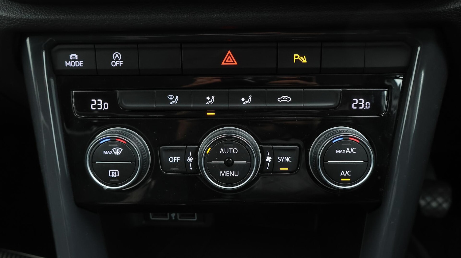 Used Volkswagen T-Roc 2018 for sale - 76059246: Photo 13