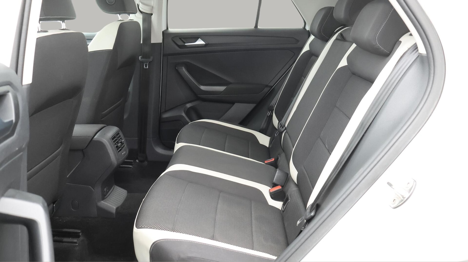 Used Volkswagen T-Roc 2018 for sale - 76059246: Photo 17