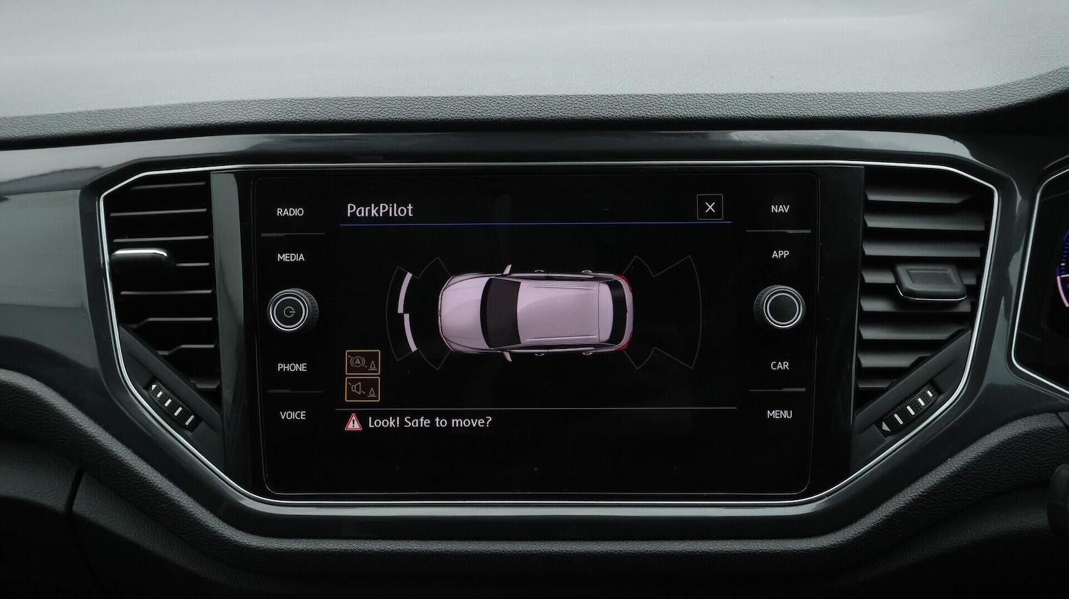 Used Volkswagen T-Roc 2018 for sale - 76059246: Photo 25