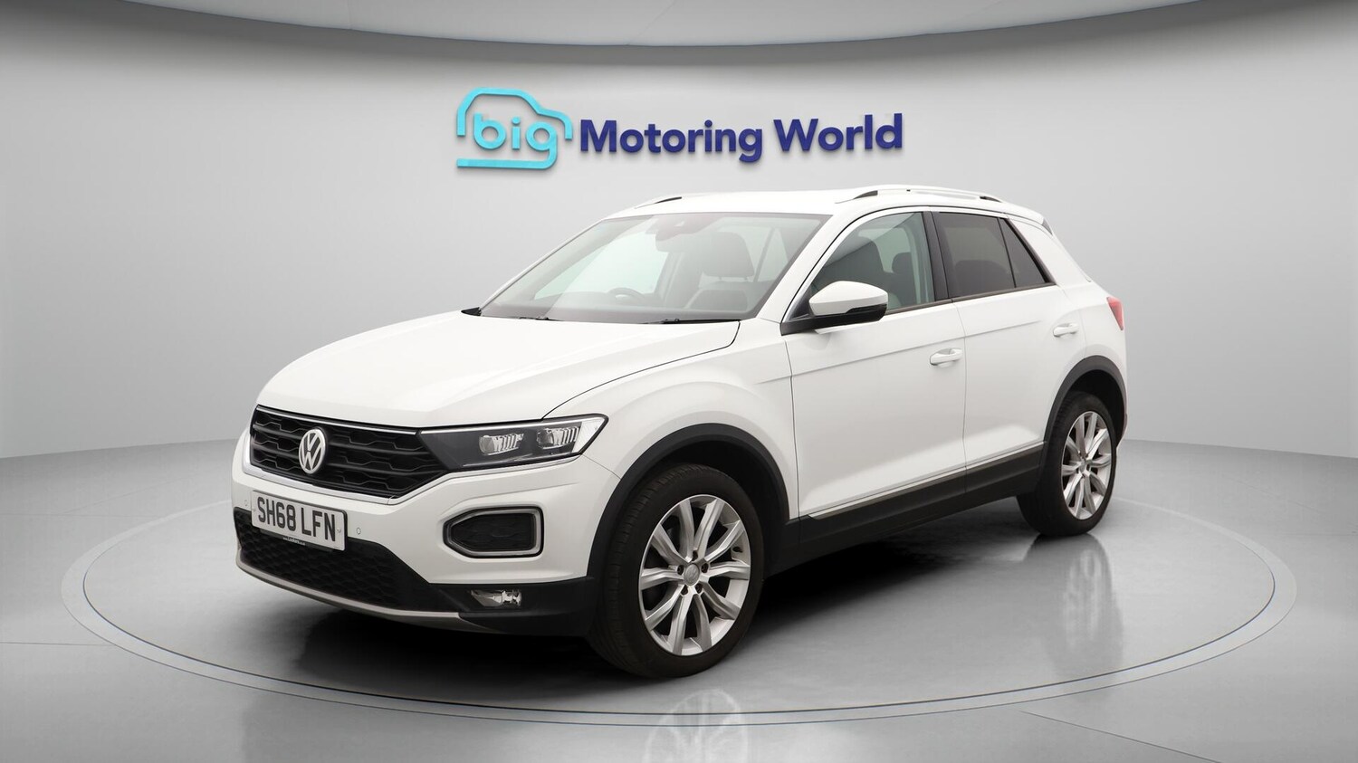 Used Volkswagen T-Roc 2018 for sale - 76059246: Photo 4