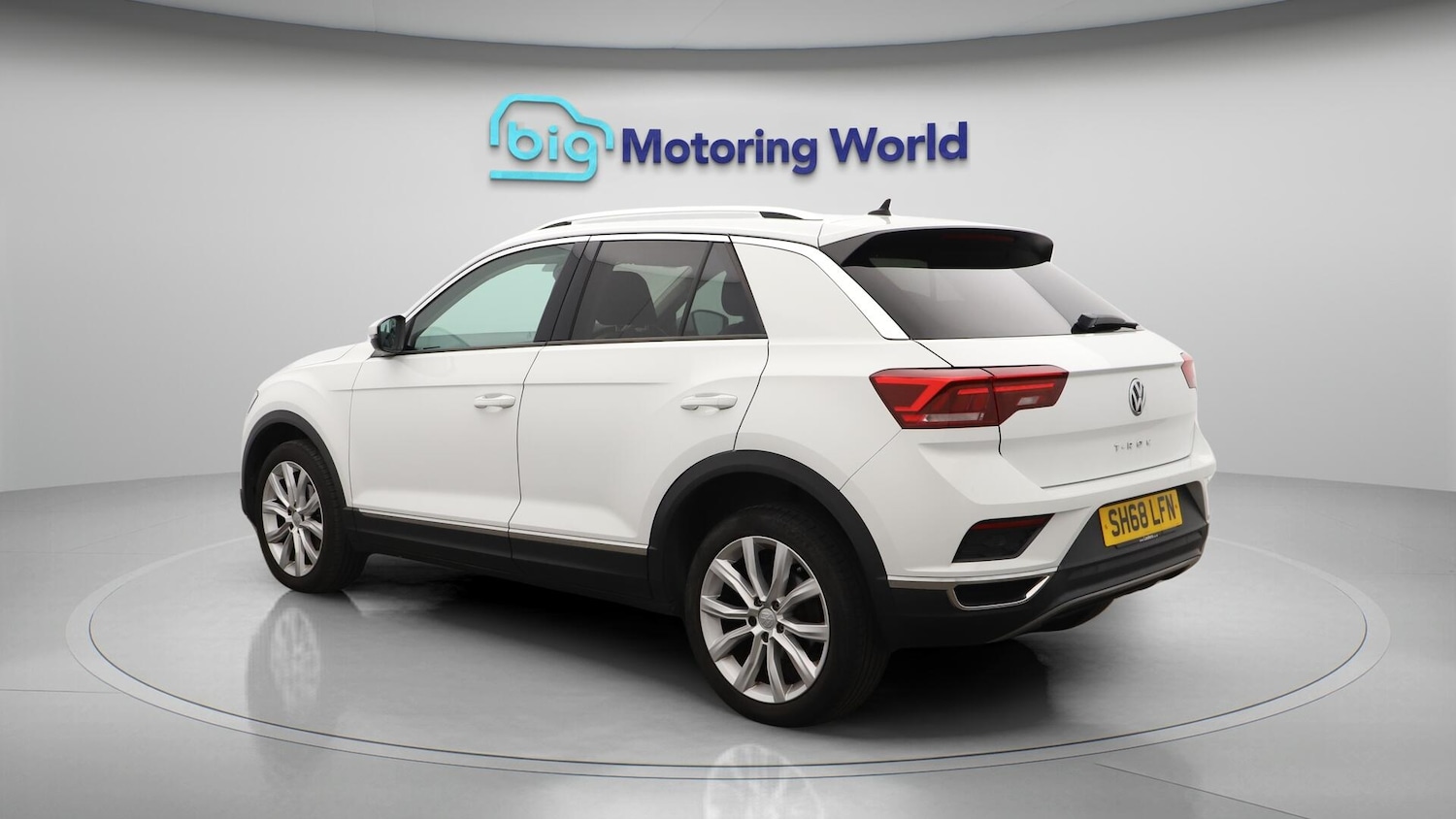 Used Volkswagen T-Roc 2018 for sale - 76059246: Photo 6