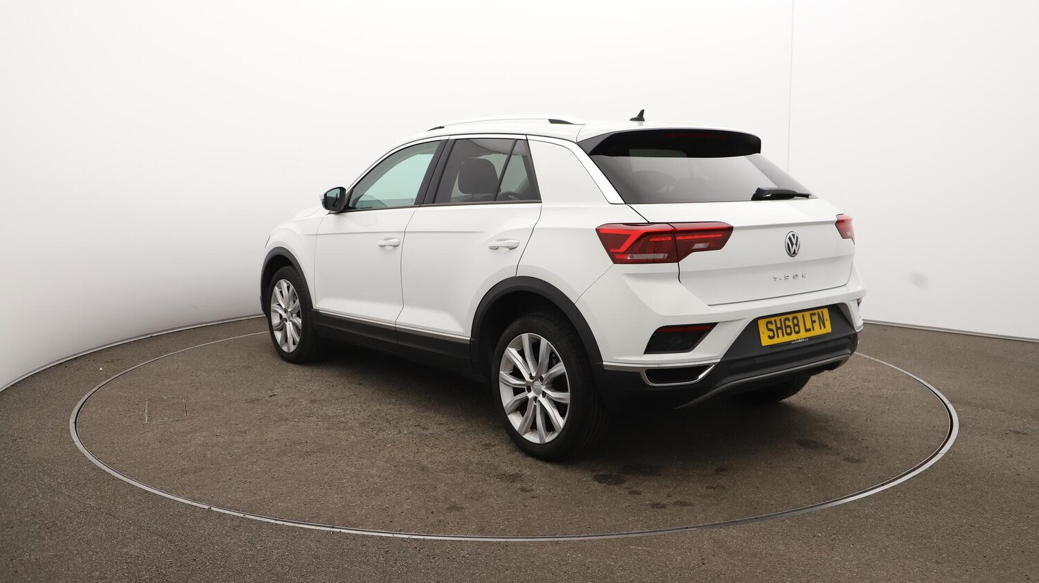 Used Volkswagen T-Roc 2018 for sale - 76059246: Photo 62