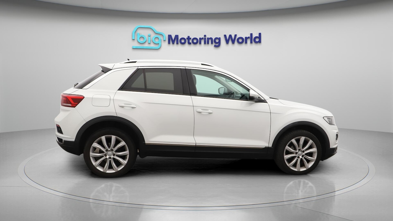 Used Volkswagen T-Roc 2018 for sale - 76059246: Photo 9