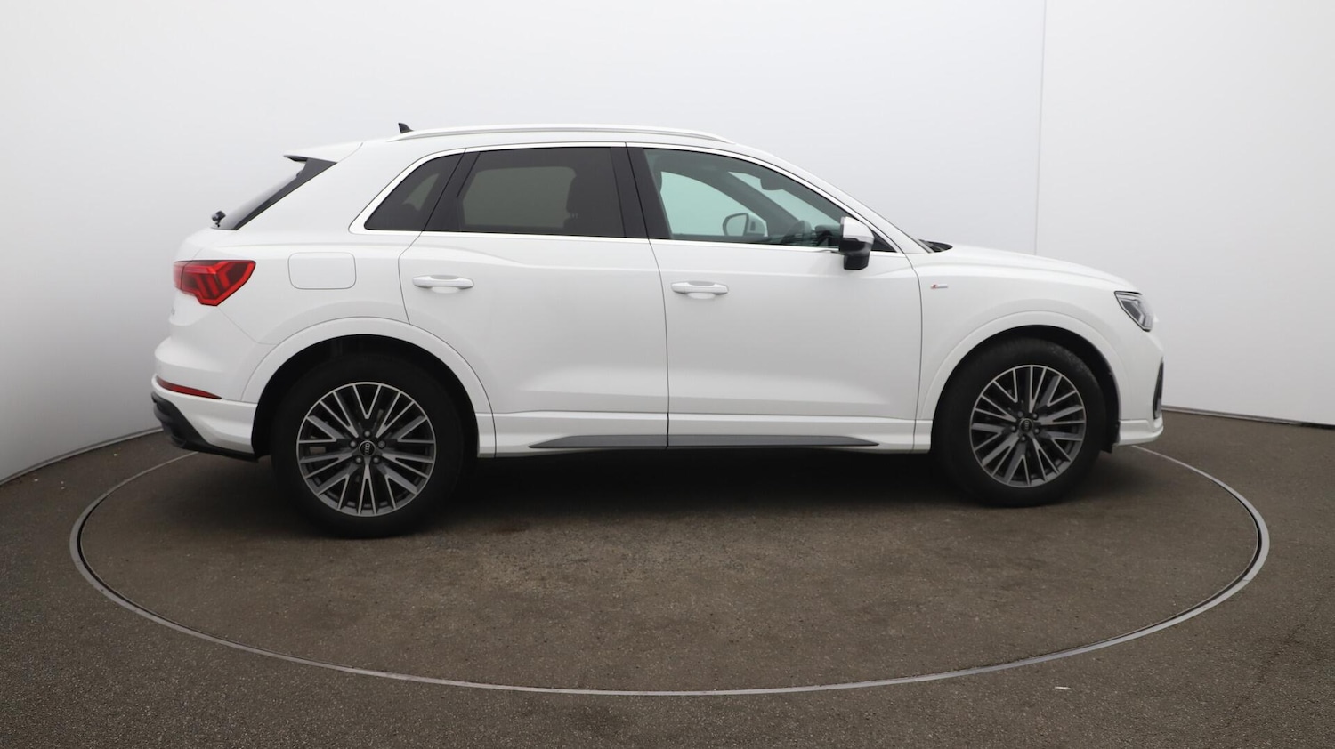 Used Audi Q3 2021 for sale - 76084040: Photo 53