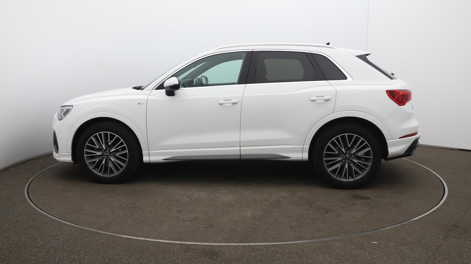 Used Audi Q3 2021 for sale - 76084040: Photo 67