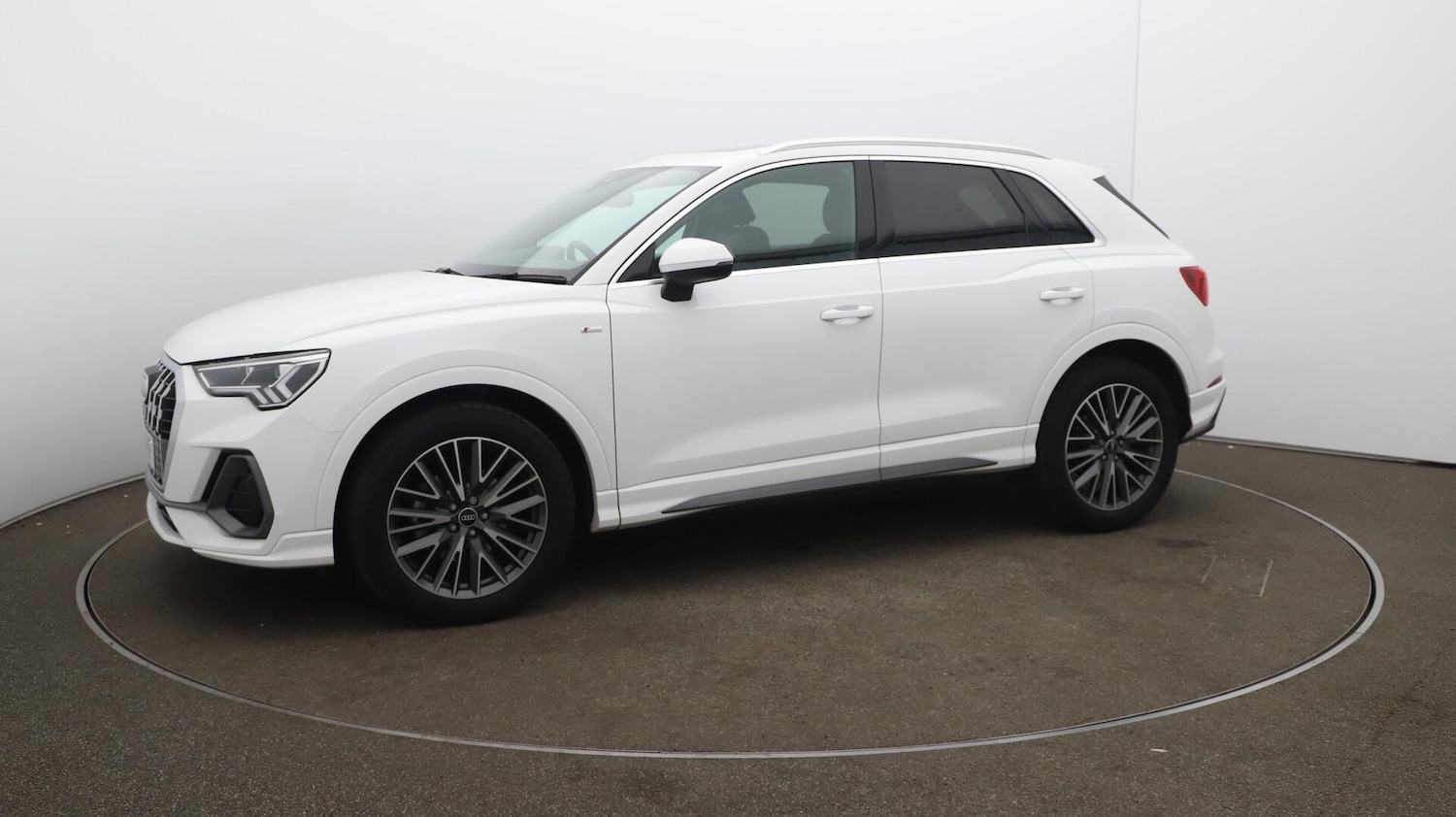 Used Audi Q3 2021 for sale - 76084040: Photo 70