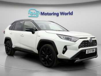2021 (71) - 2.5 VVT-i Hybrid Dynamic 5dr CVT 2WD