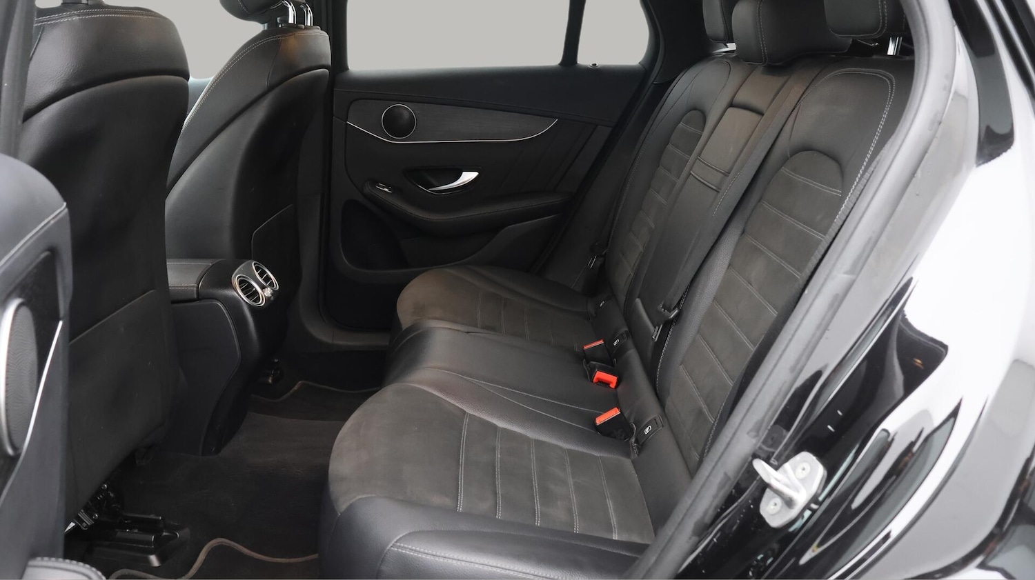 Used Mercedes-Benz GLC 2020 for sale - 76424257: Photo 17