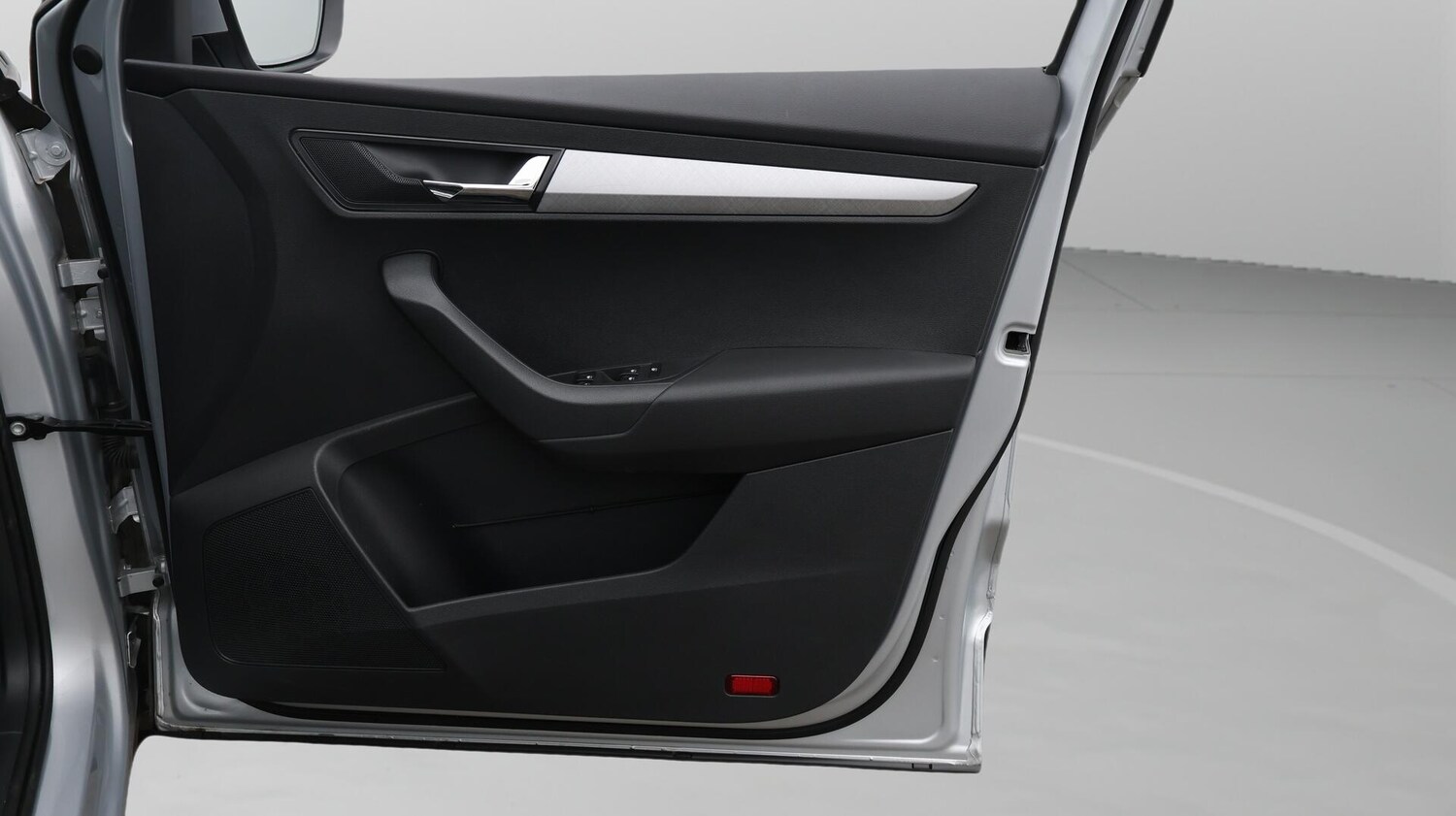 Used Skoda Karoq for sale - 76759615: Photo 16