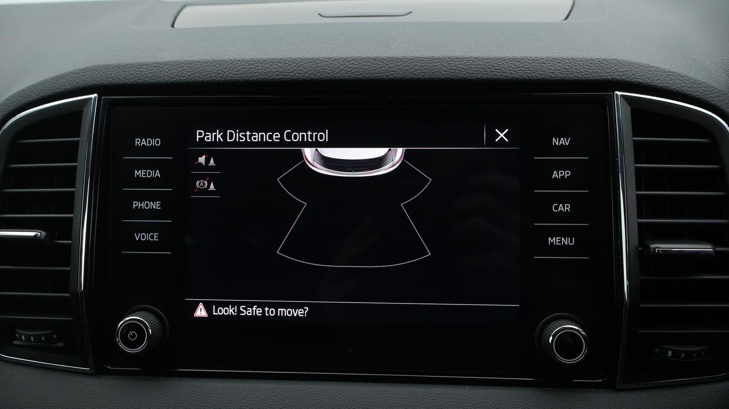 Used Skoda Karoq for sale - 76759615: Photo 23