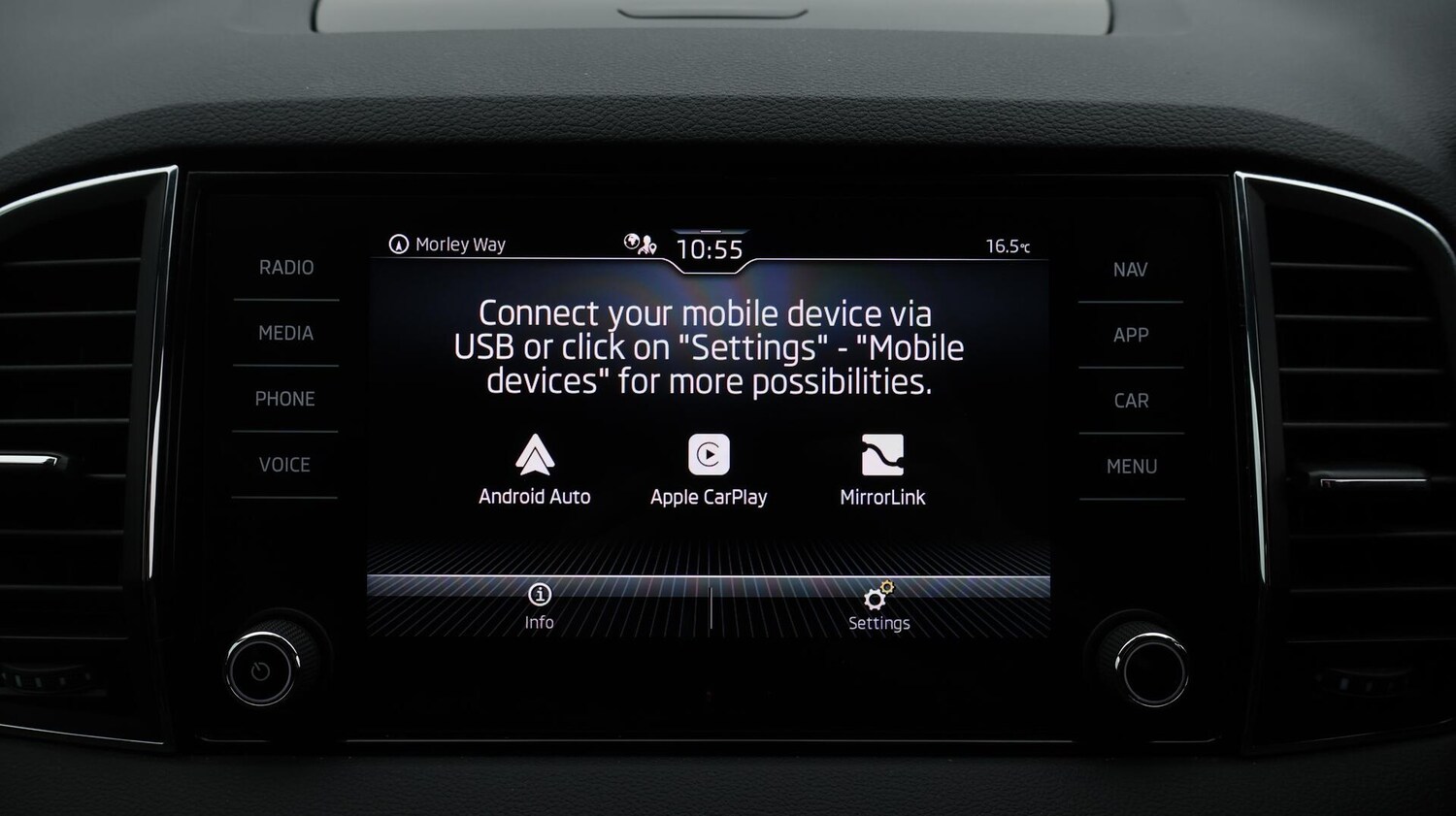 Used Skoda Karoq for sale - 76759615: Photo 24