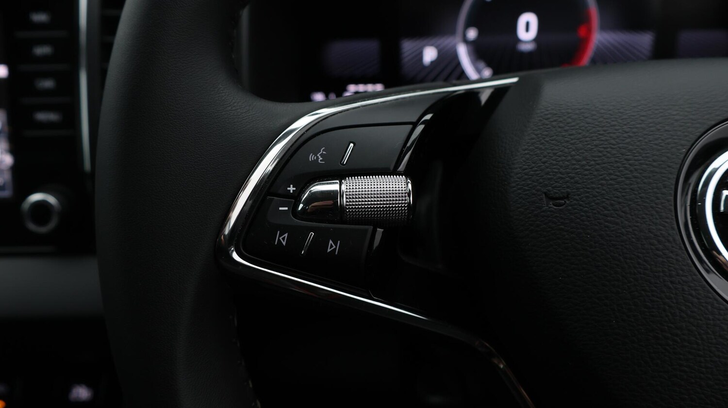 Used Skoda Karoq for sale - 76759615: Photo 25