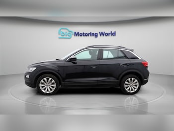 Used Volkswagen T-Roc 2019 for sale - 77605088: Photo