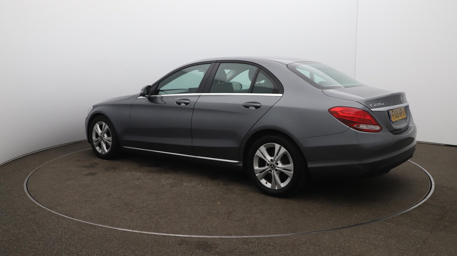 Used Mercedes-Benz C-Class 2018 for sale - 76109707: Photo 10