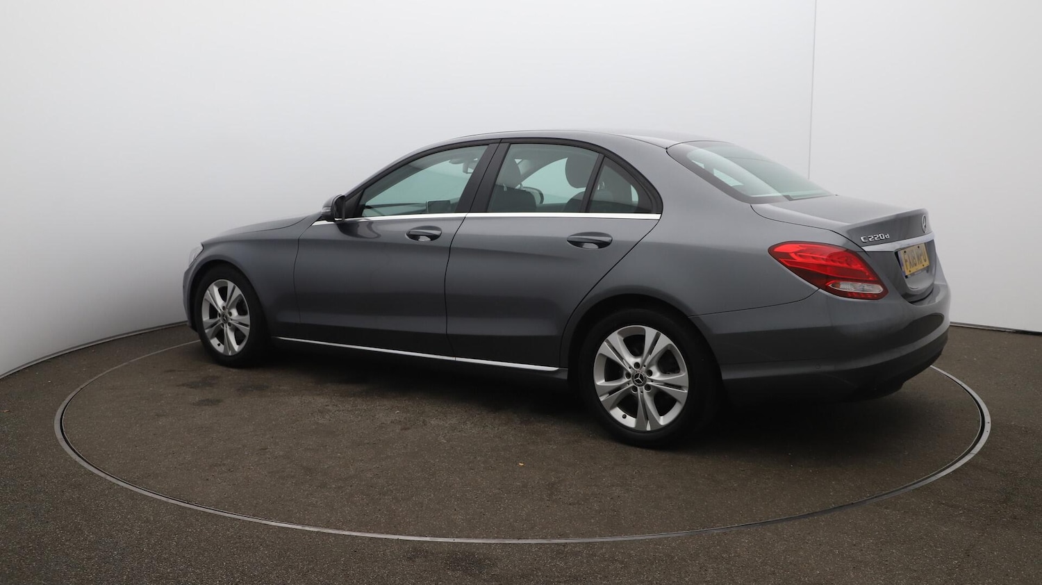 Used Mercedes-Benz C-Class 2018 for sale - 76109707: Photo 12