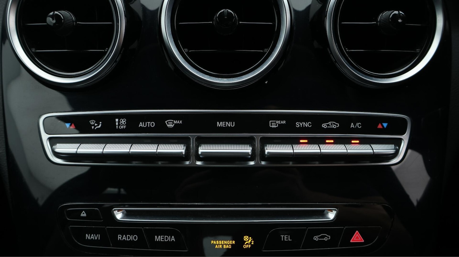 Used Mercedes-Benz C-Class 2018 for sale - 76109707: Photo 17
