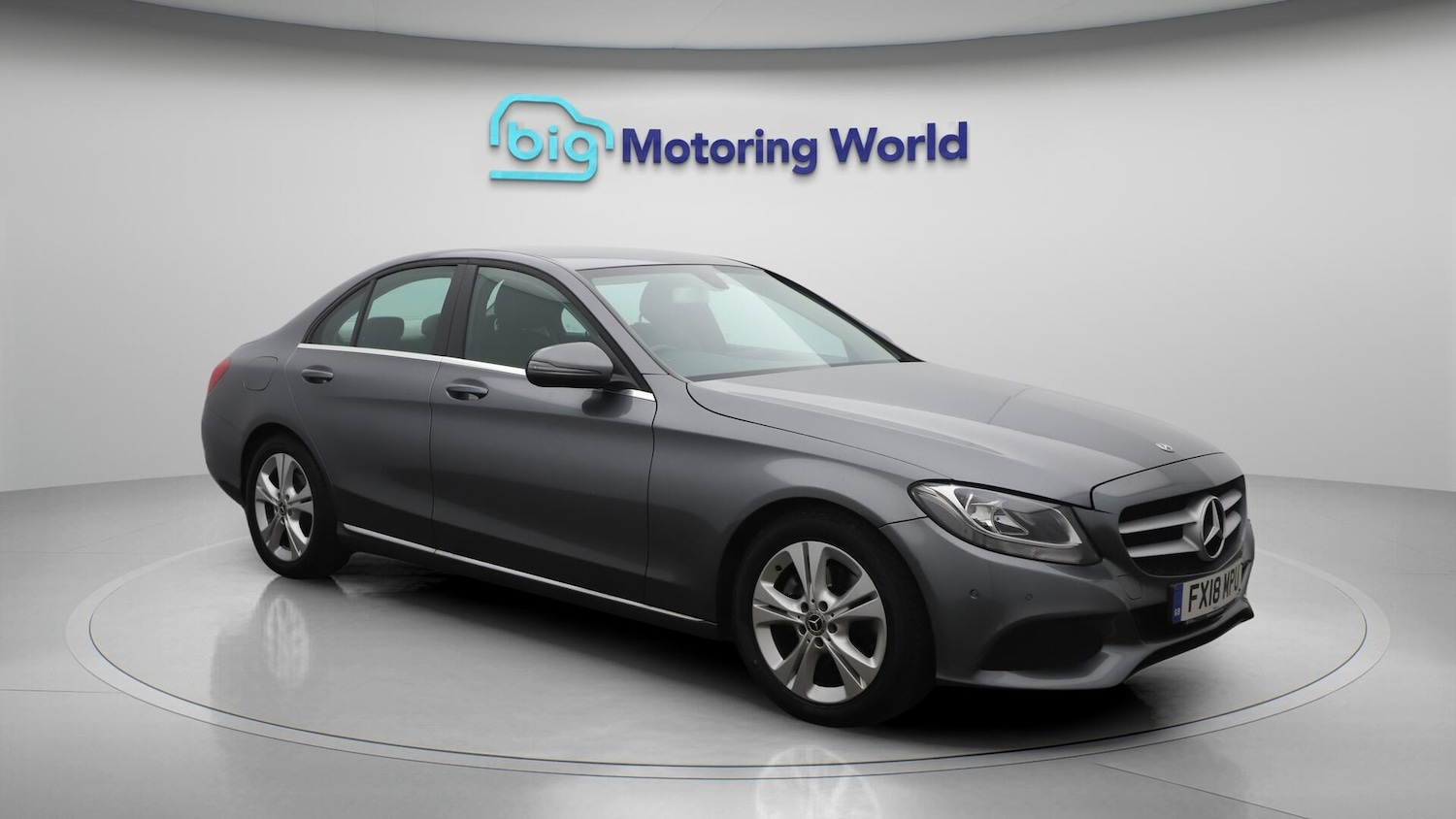 Used Mercedes-Benz C-Class 2018 for sale - 76109707: Photo 2