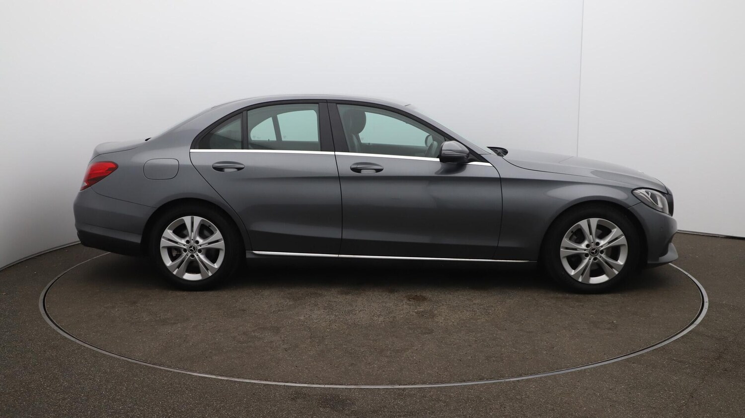 Used Mercedes-Benz C-Class 2018 for sale - 76109707: Photo 38