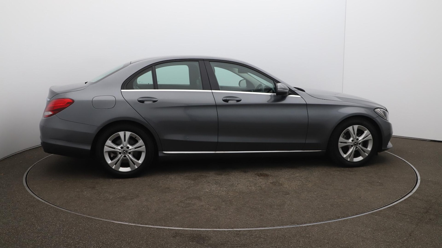 Used Mercedes-Benz C-Class 2018 for sale - 76109707: Photo 40