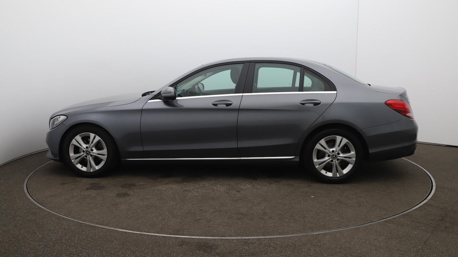 Used Mercedes-Benz C-Class 2018 for sale - 76109707: Photo 64