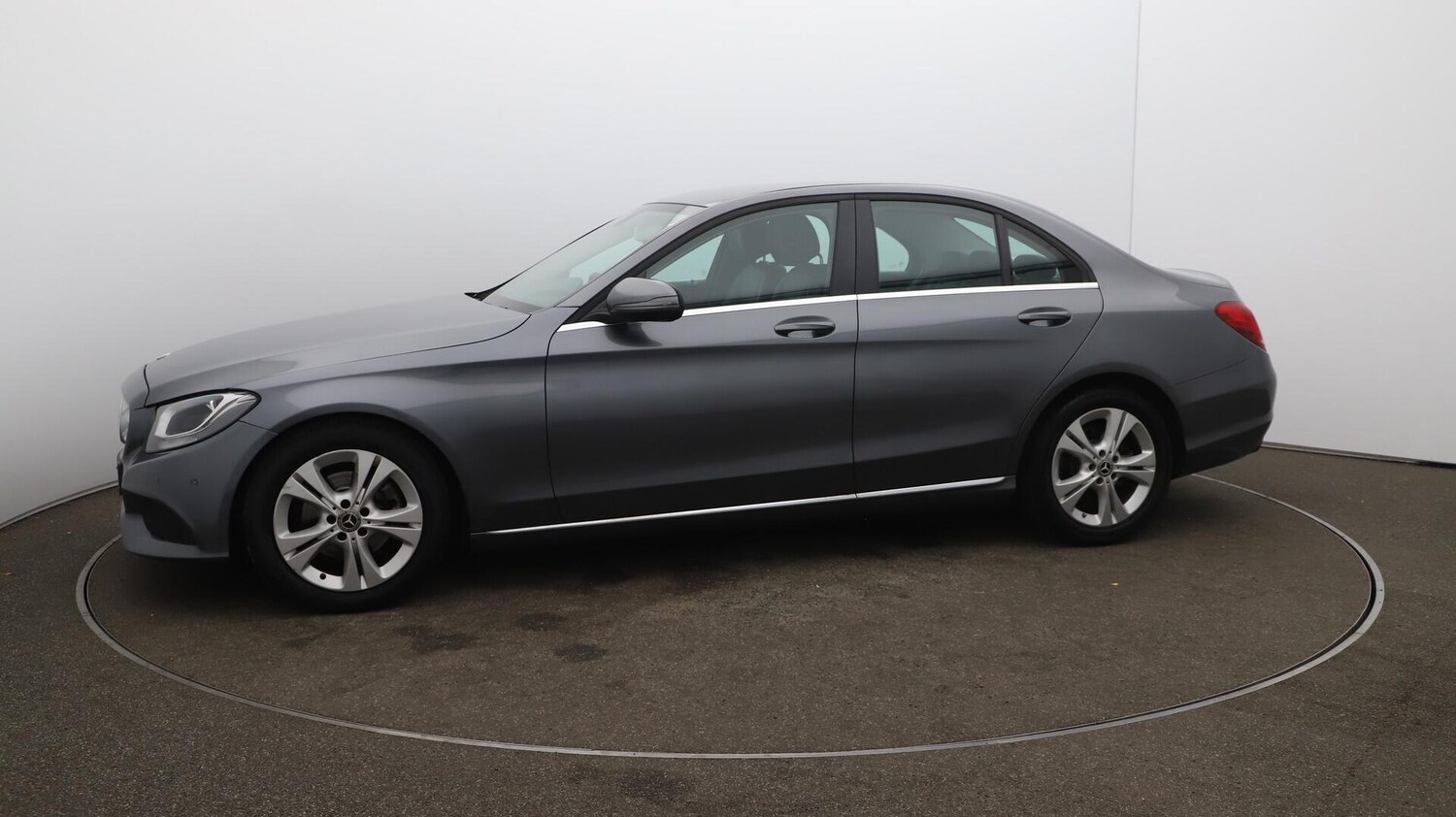 Used Mercedes-Benz C-Class 2018 for sale - 76109707: Photo 66