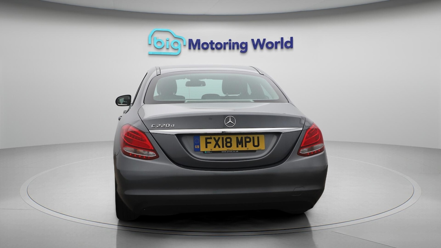 Used Mercedes-Benz C-Class 2018 for sale - 76109707: Photo 7
