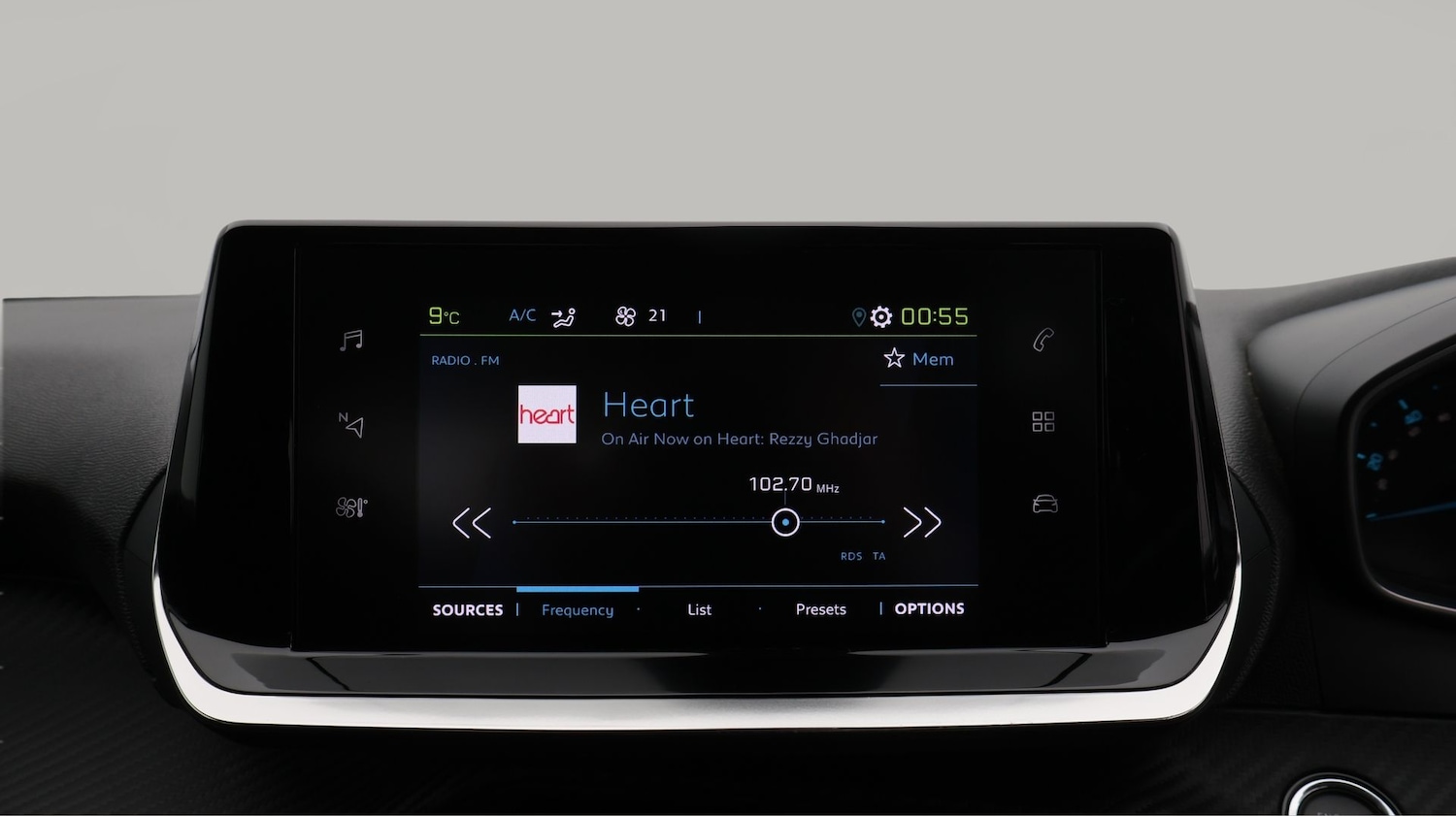 Used Peugeot 2008 2022 for sale - 77619282: Photo 11