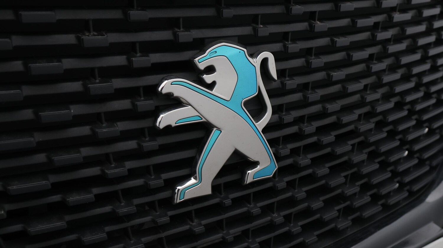 Used Peugeot 2008 2022 for sale - 77619282: Photo 24