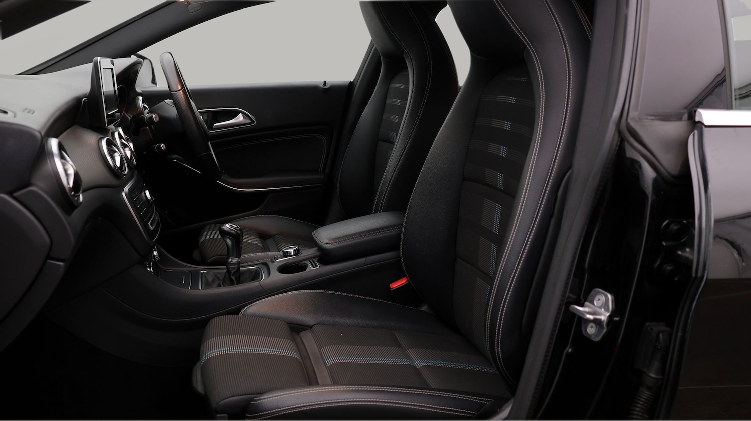 Used Mercedes-Benz CLA 2018 for sale - 77666141: Photo 14