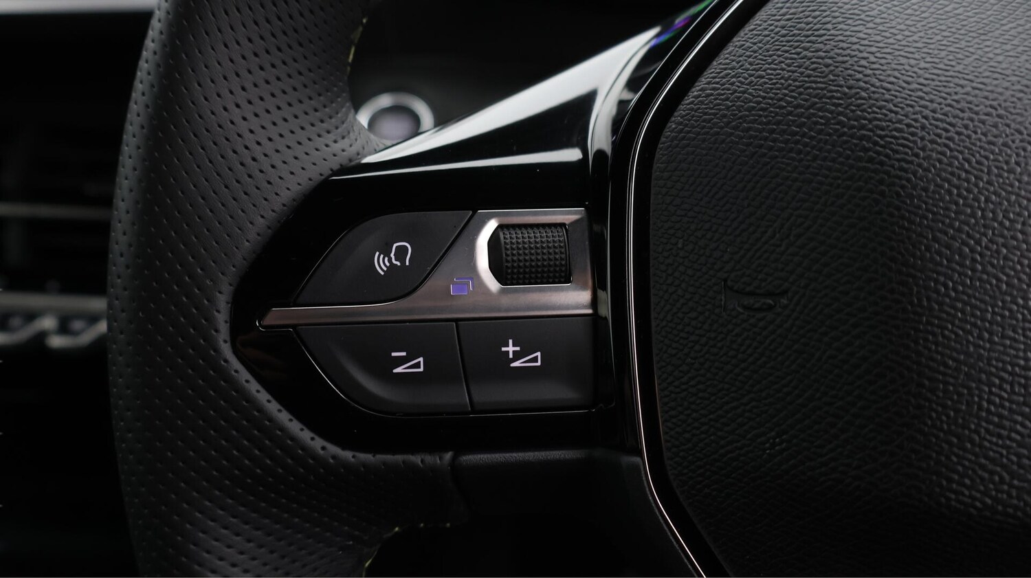 Used Peugeot 2008 2025 for sale - 76742316: Photo 26