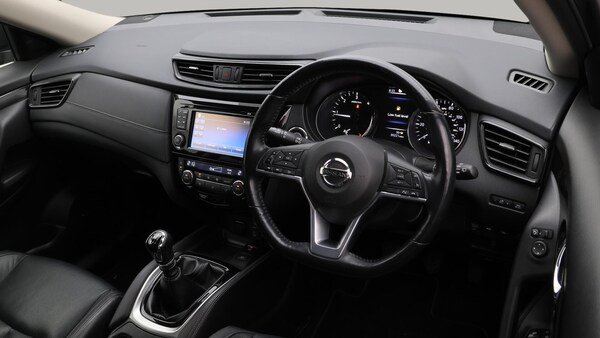 Used Nissan X-Trail for sale - 76284075: Photo 10