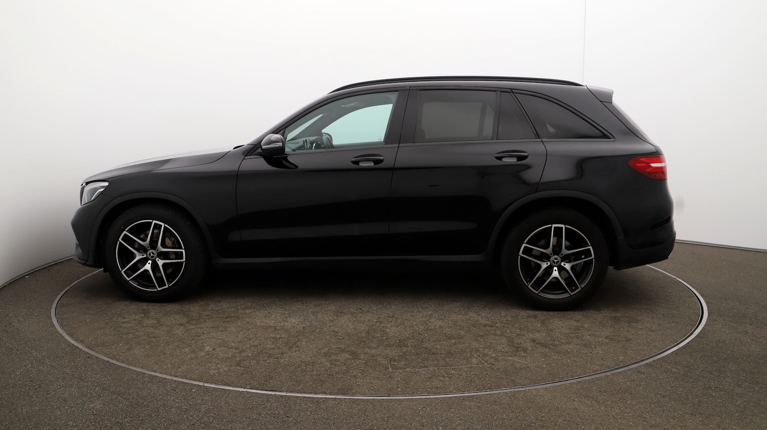 Used Mercedes-Benz GLC 2019 for sale - 76810379: Photo 60