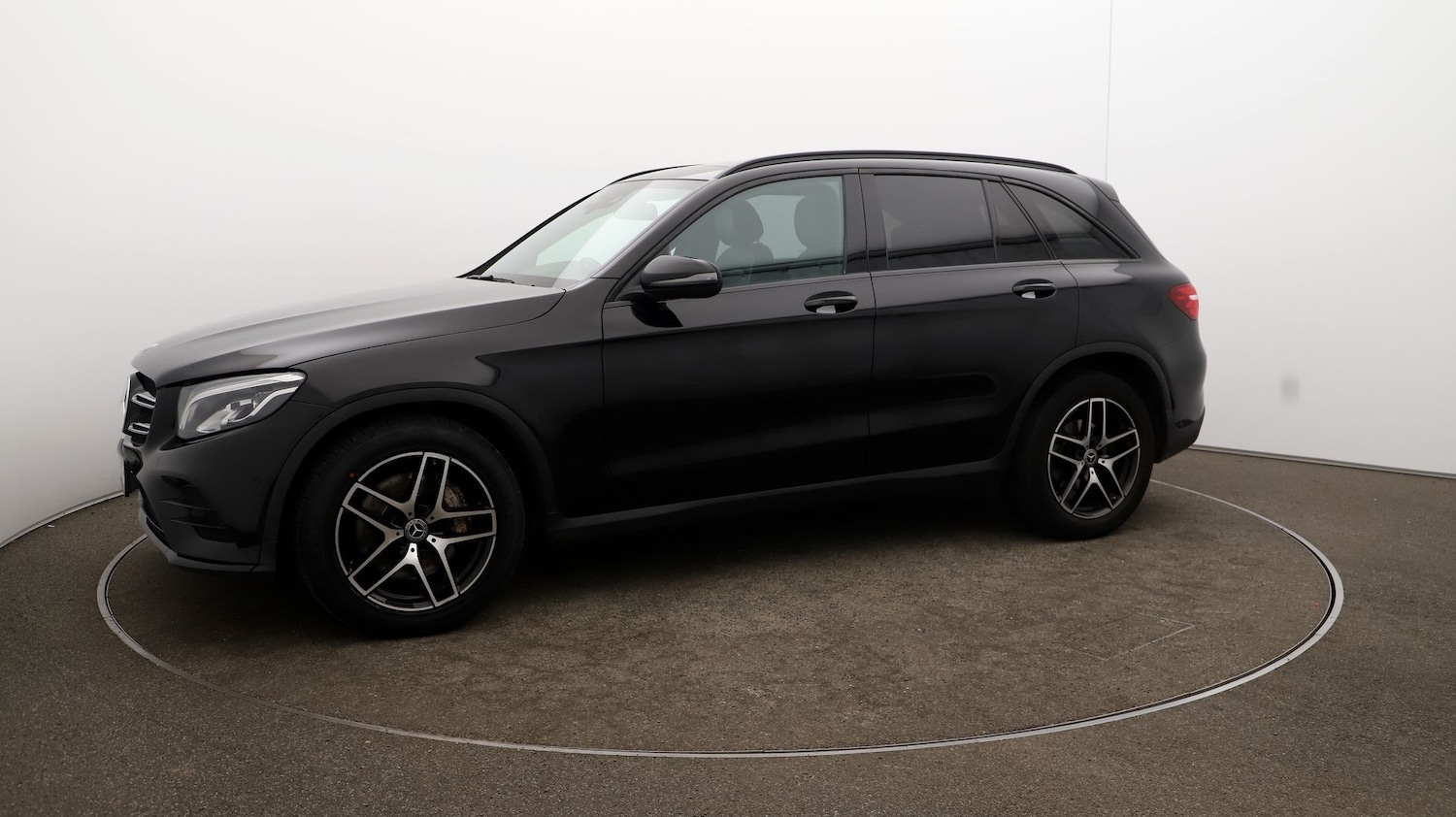 Used Mercedes-Benz GLC 2019 for sale - 76810379: Photo 63
