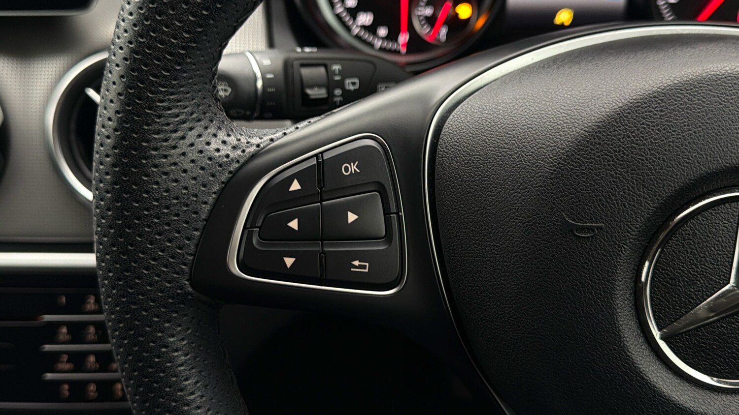 Used Mercedes-Benz GLA 2019 for sale - 77931452: Photo 22