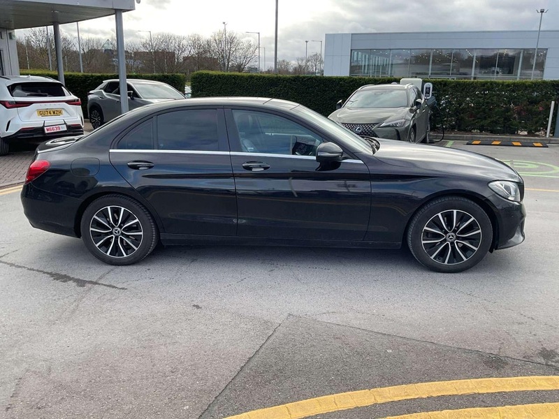 Used Mercedes-Benz C Class 2018 for sale - 77981728: Photo 2